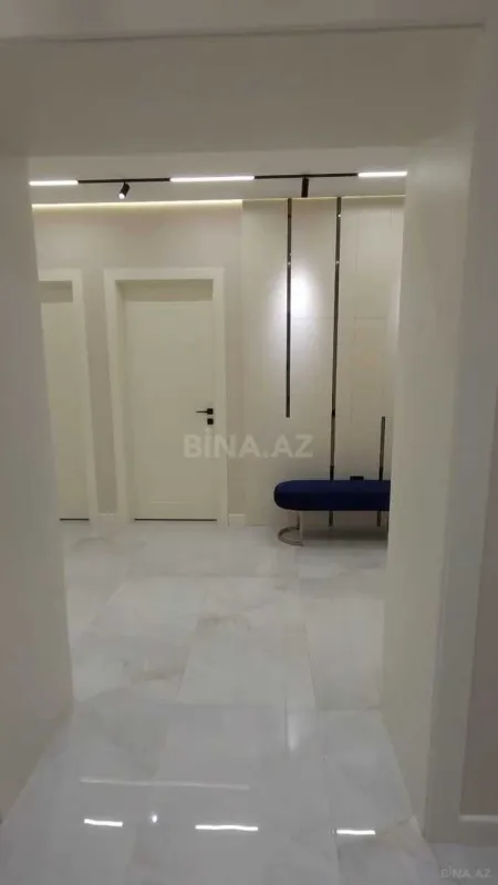 Satılır 3 otaqlı mənzil 103 m²