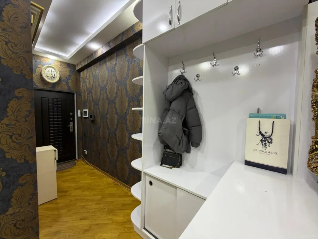 Kirayə verilir 2 otaqlı mənzil 67 m²