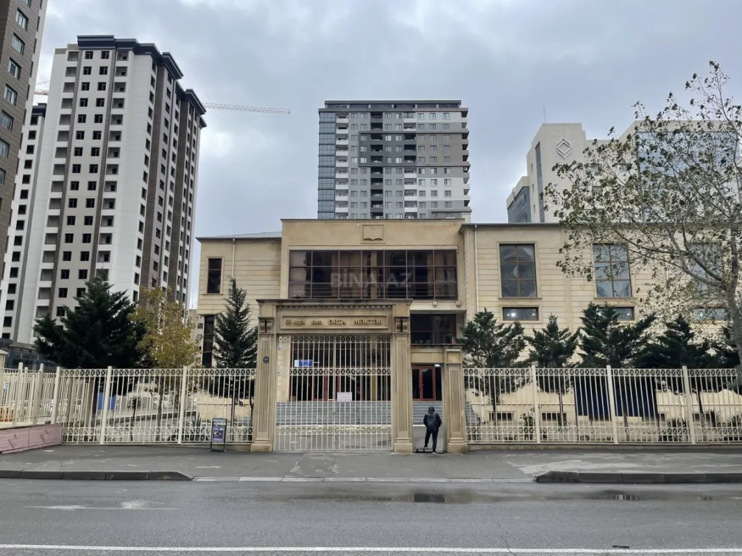 Satılır 2 otaqlı mənzil 76.5 m²