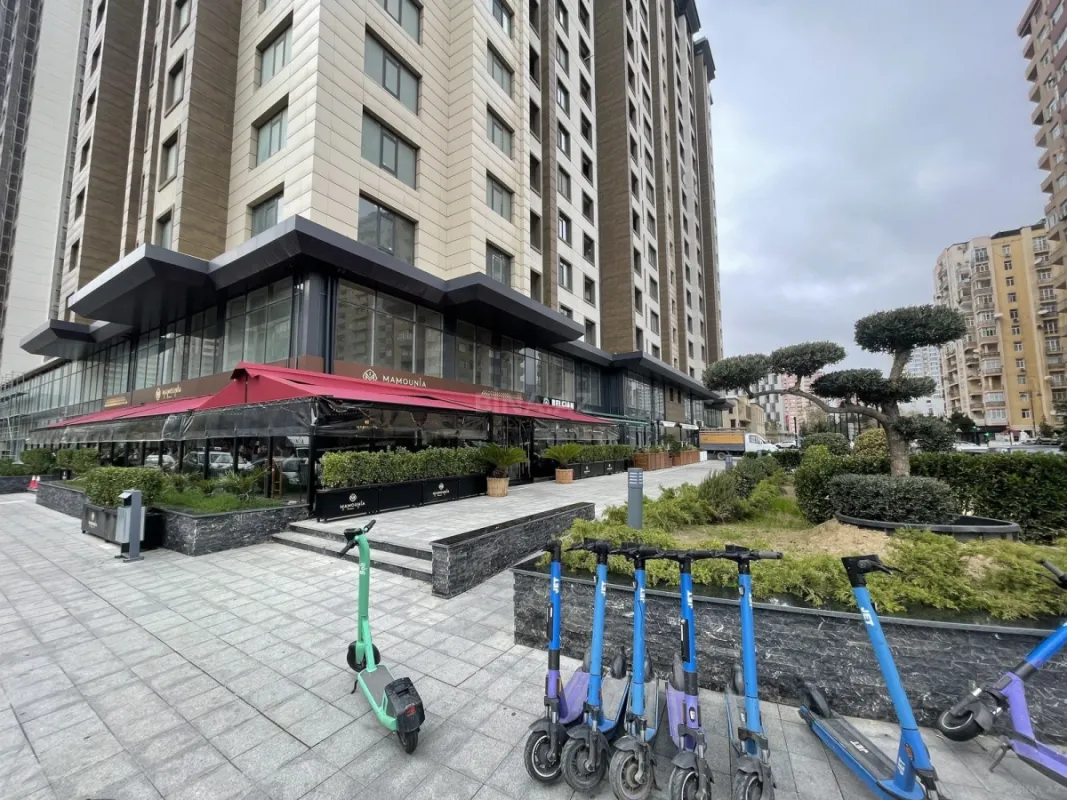 Satılır 2 otaqlı mənzil 76.5 m²