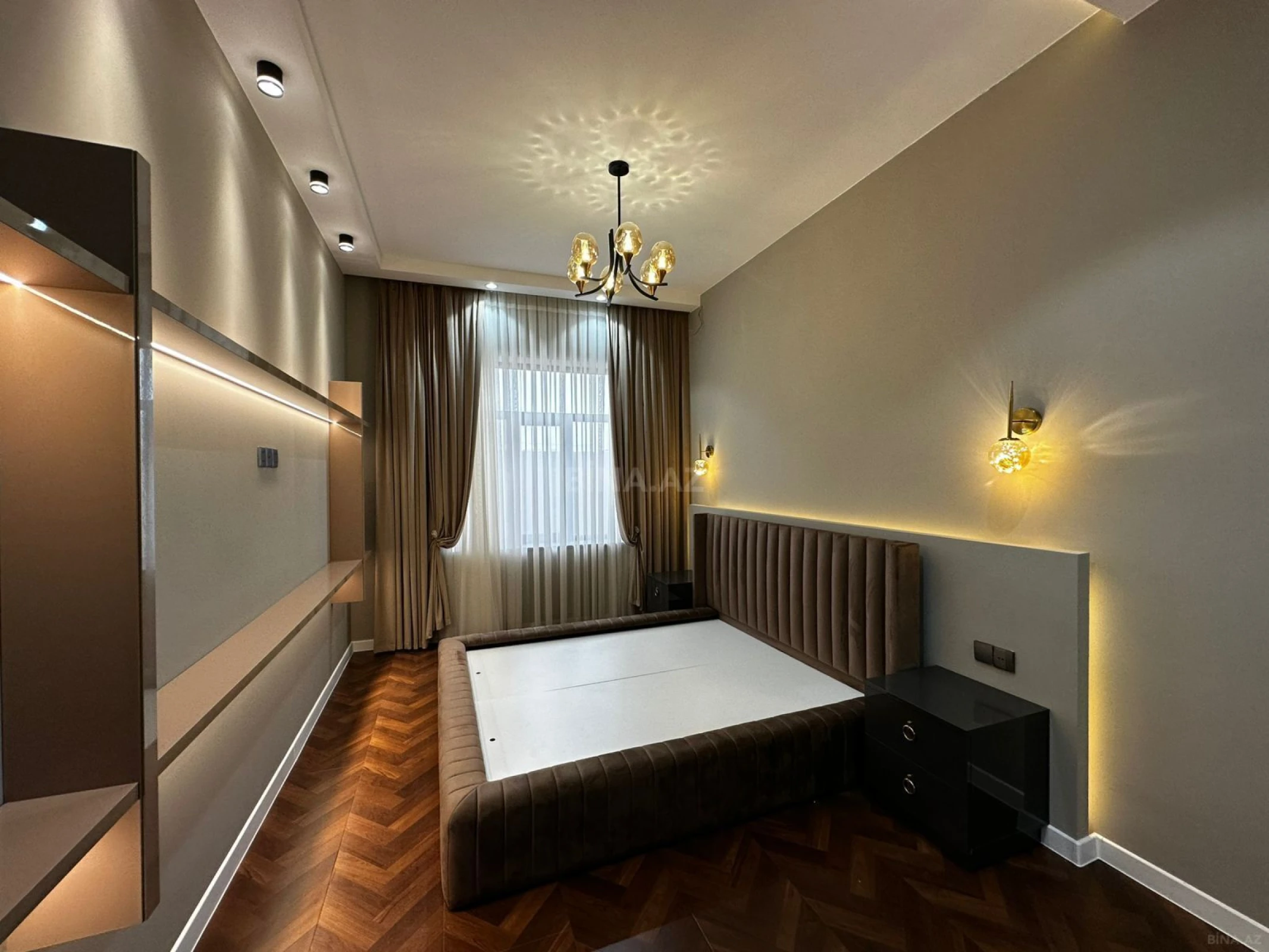 Satılır 5 otaqlı həyət evi 250 m²