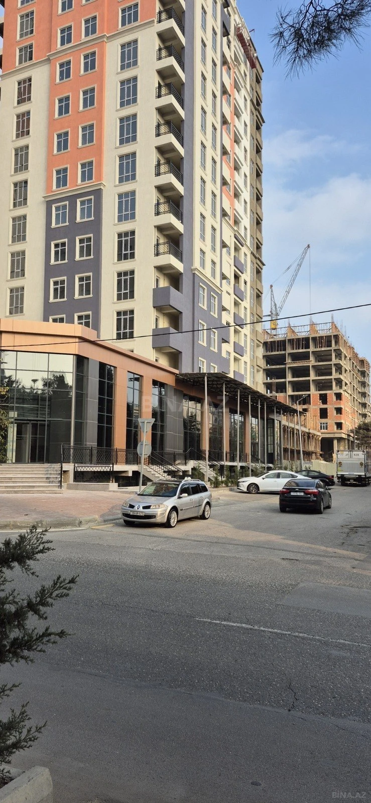 Satılır 2 otaqlı mənzil 76.7 m²