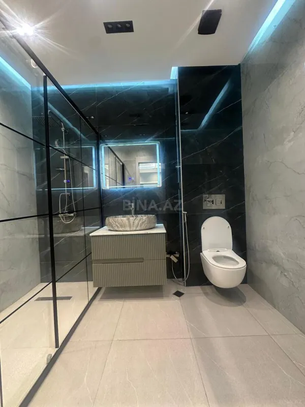 Kirayə verilir 2 otaqlı mənzil 106 m²