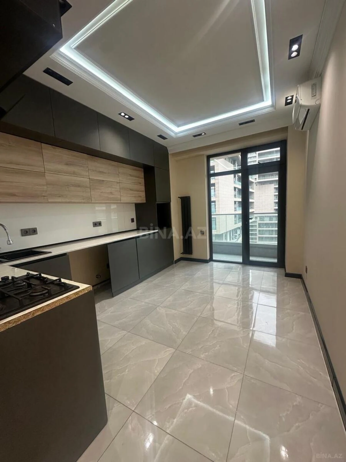 Kirayə verilir 2 otaqlı mənzil 106 m²