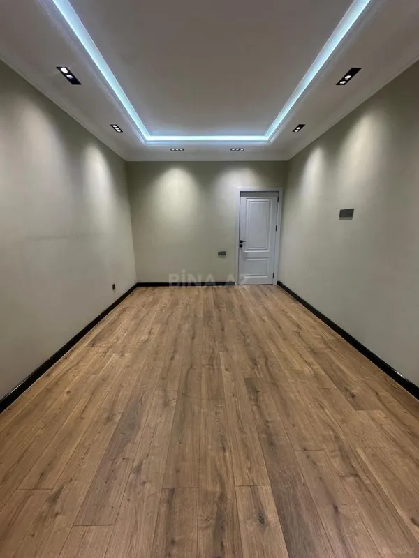 Kirayə verilir 2 otaqlı mənzil 106 m²
