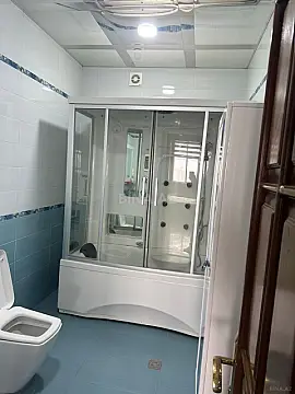 Kirayə verilir 4 otaqlı mənzil 220 m²