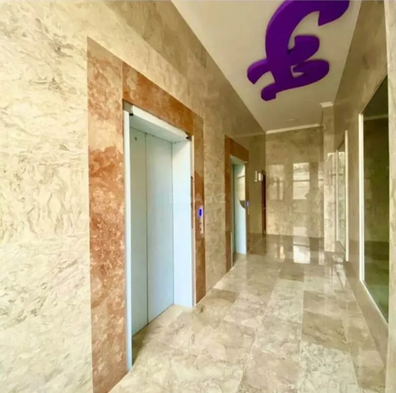 Satılır 2 otaqlı mənzil 71 m²