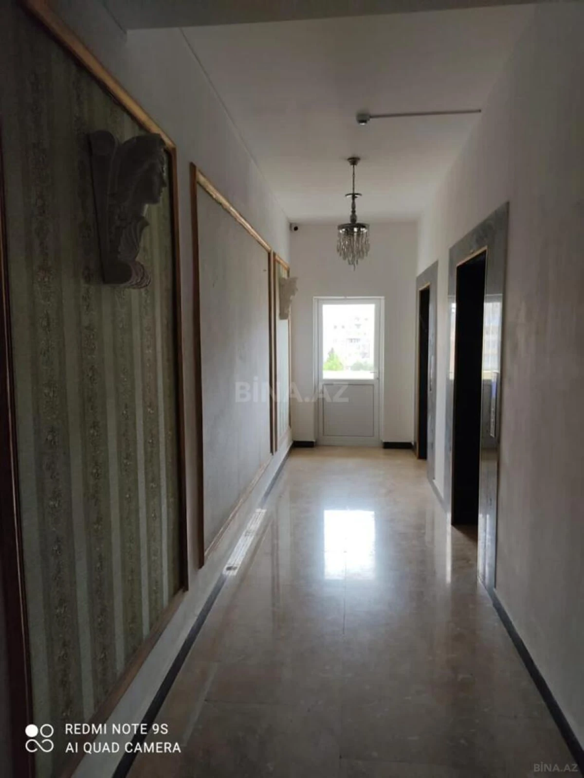 Satılır 2 otaqlı mənzil 71 m²