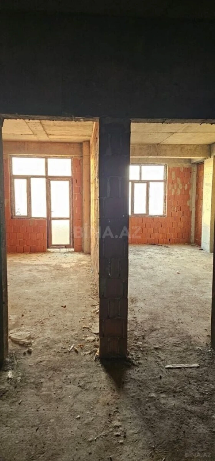 Satılır 2 otaqlı mənzil 71 m²