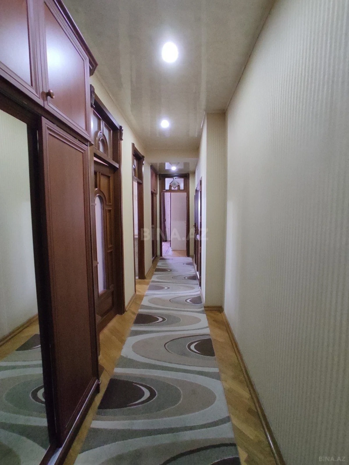 Satılır 3 otaqlı mənzil 90 m²
