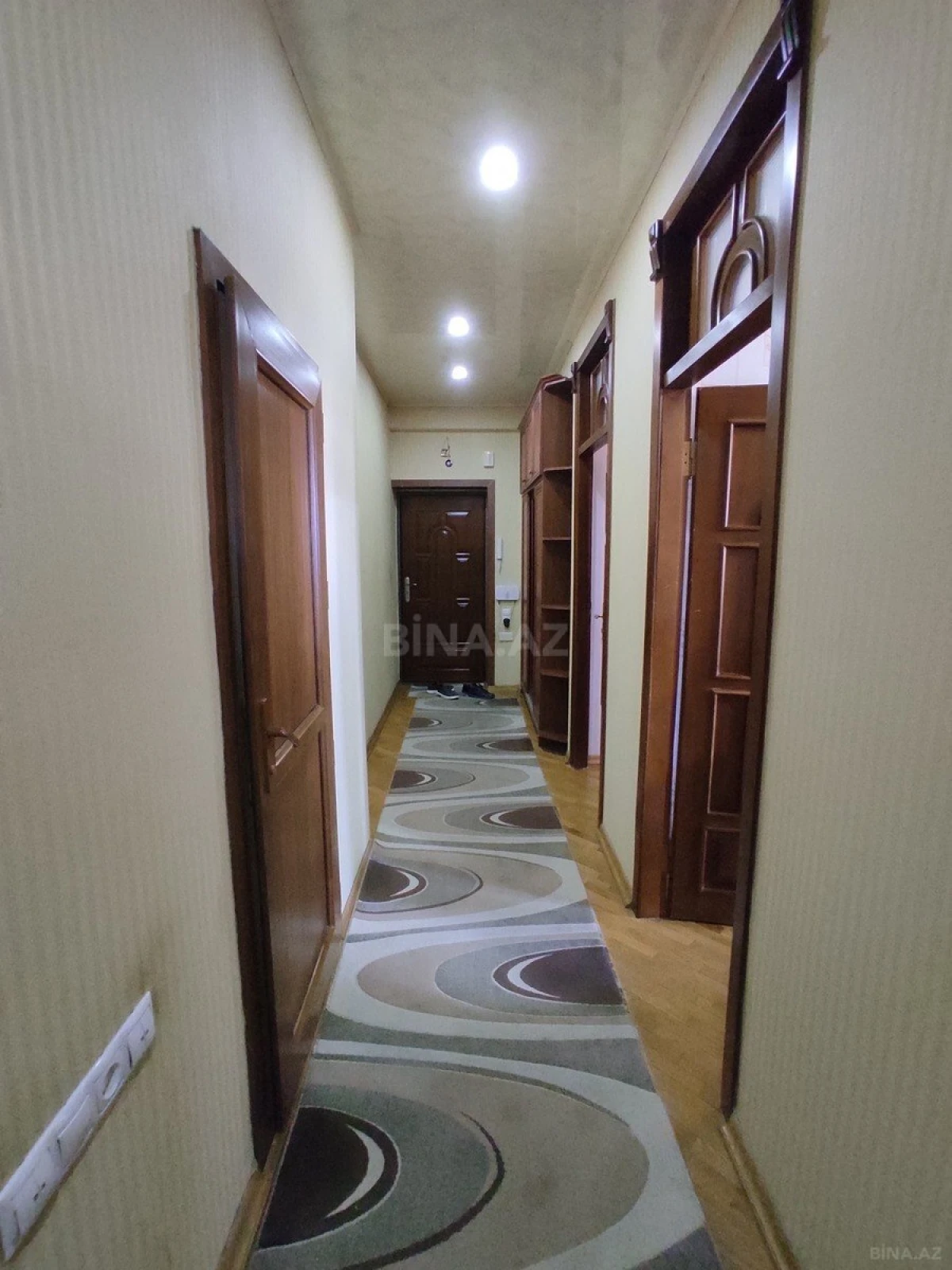 Satılır 3 otaqlı mənzil 90 m²