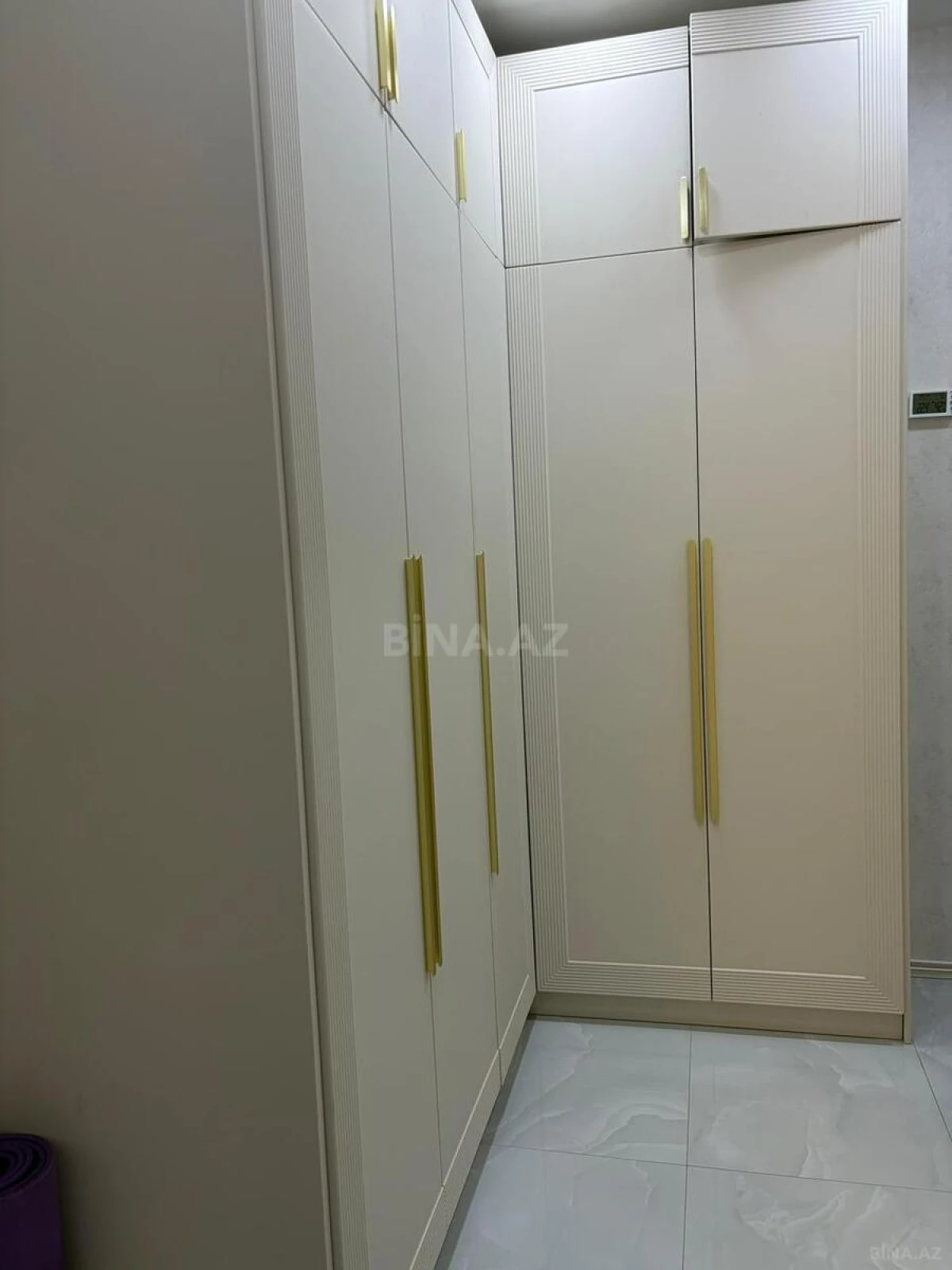 Satılır 2 otaqlı mənzil 96 m²