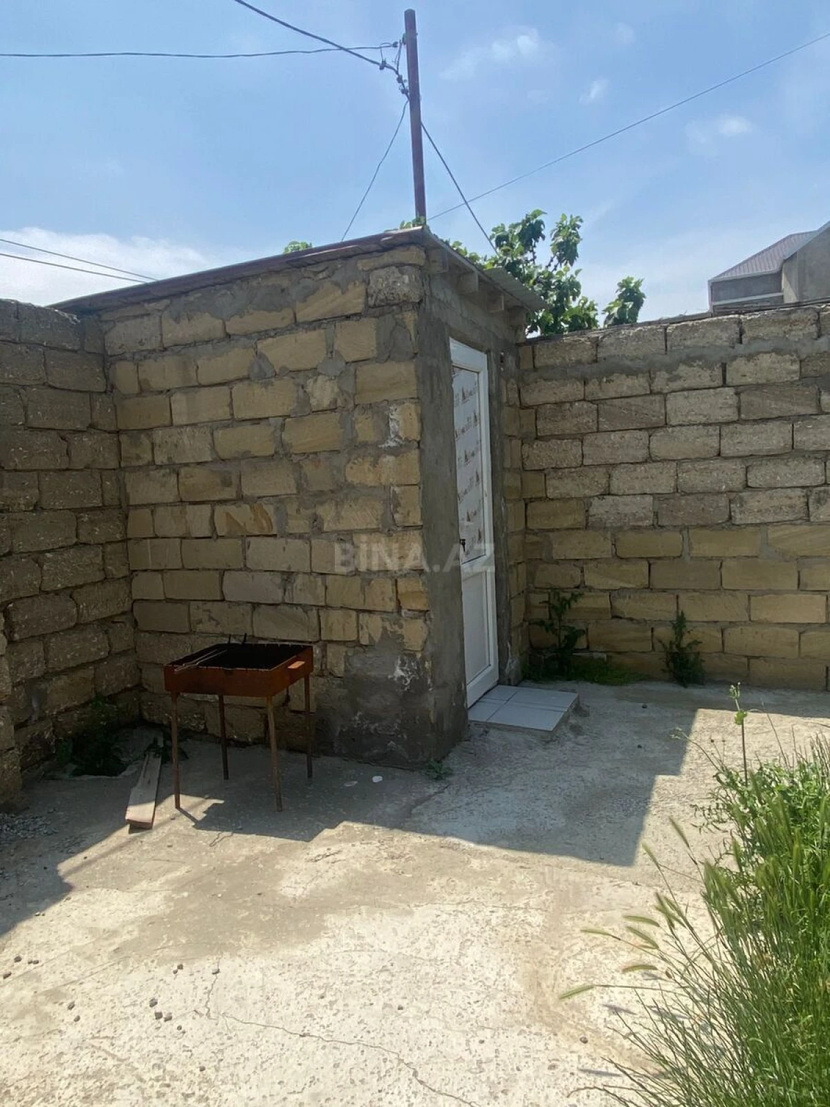 Satılır 8 otaqlı həyət evi 500 m²