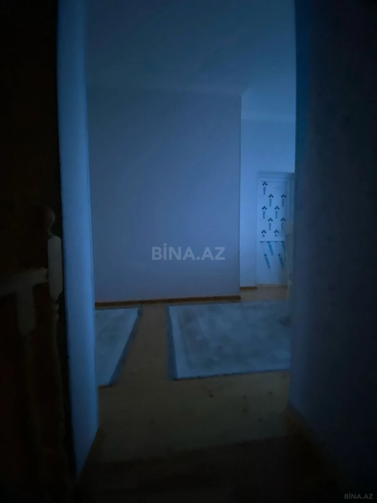 Satılır 8 otaqlı həyət evi 500 m²