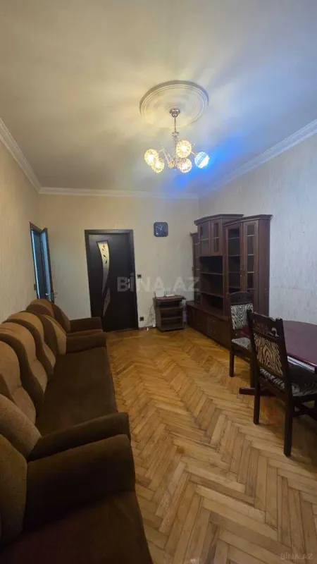 Satılır 2 otaqlı mənzil 58 m²