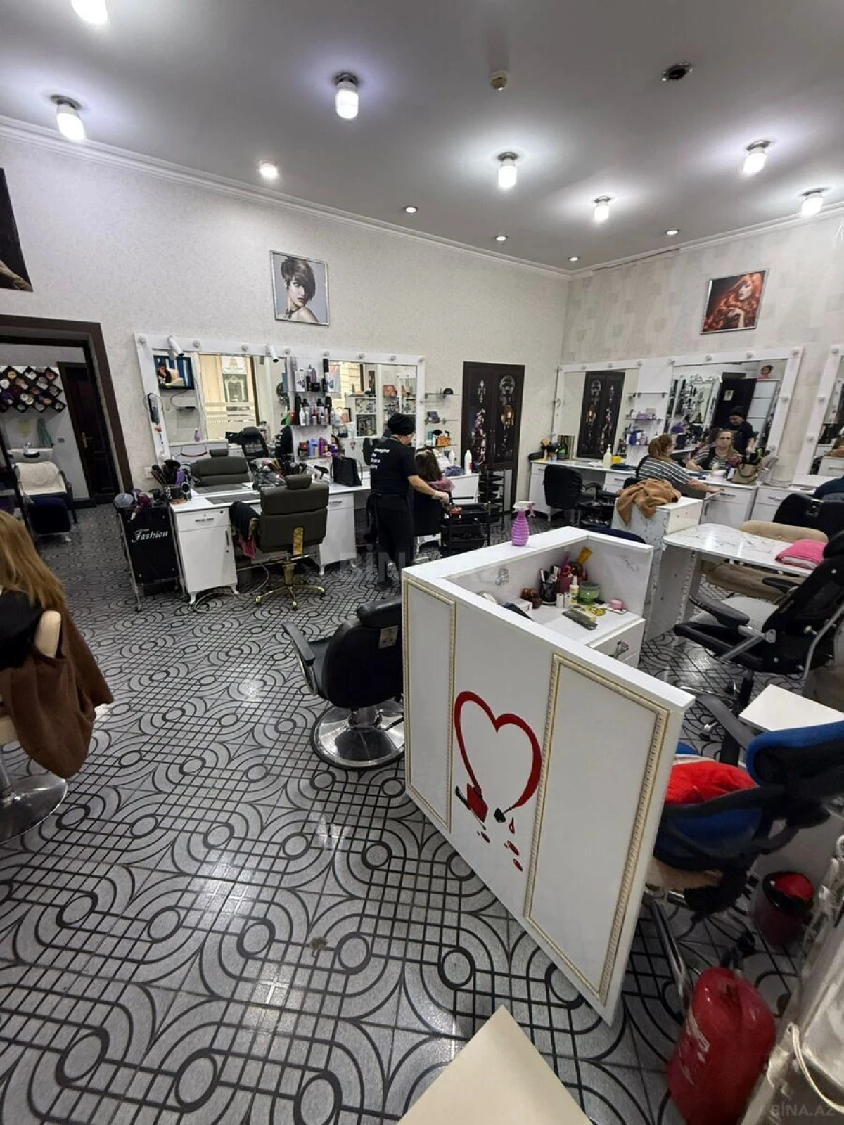 Satılır obyekt 100 m²