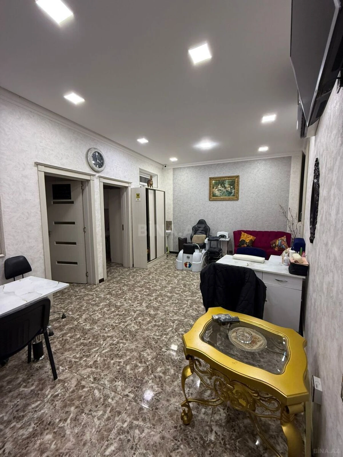 Satılır obyekt 100 m²