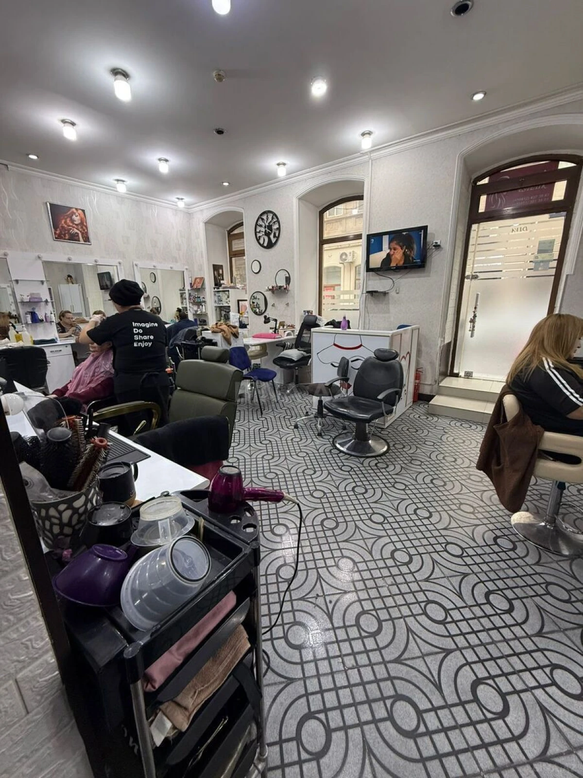 Satılır obyekt 100 m²