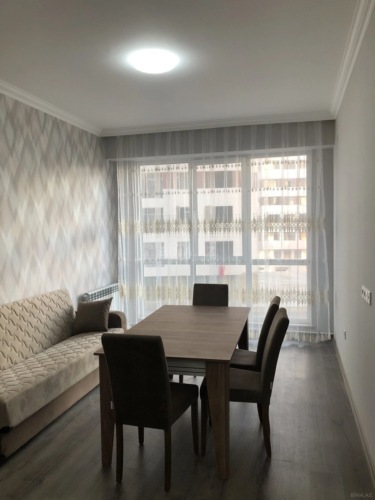 Satılır 2 otaqlı mənzil 45 m²