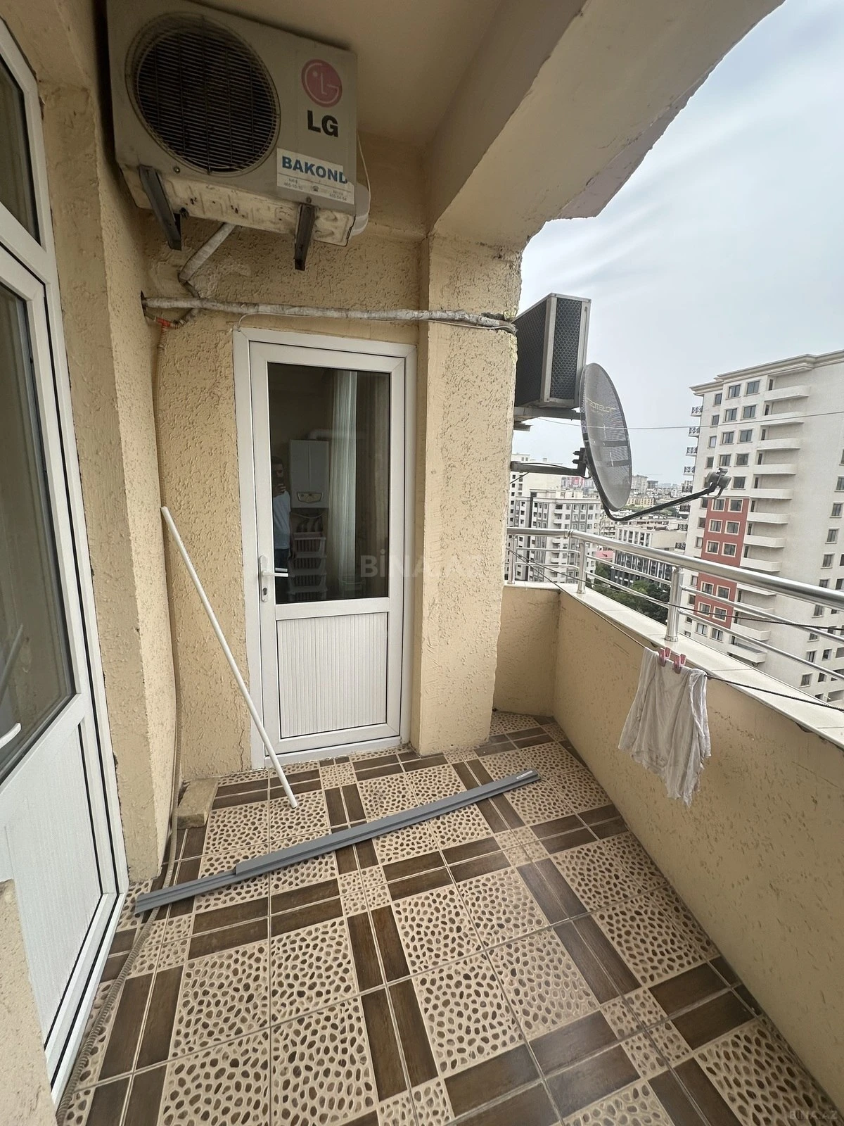 Kirayə verilir 2 otaqlı mənzil 87 m²