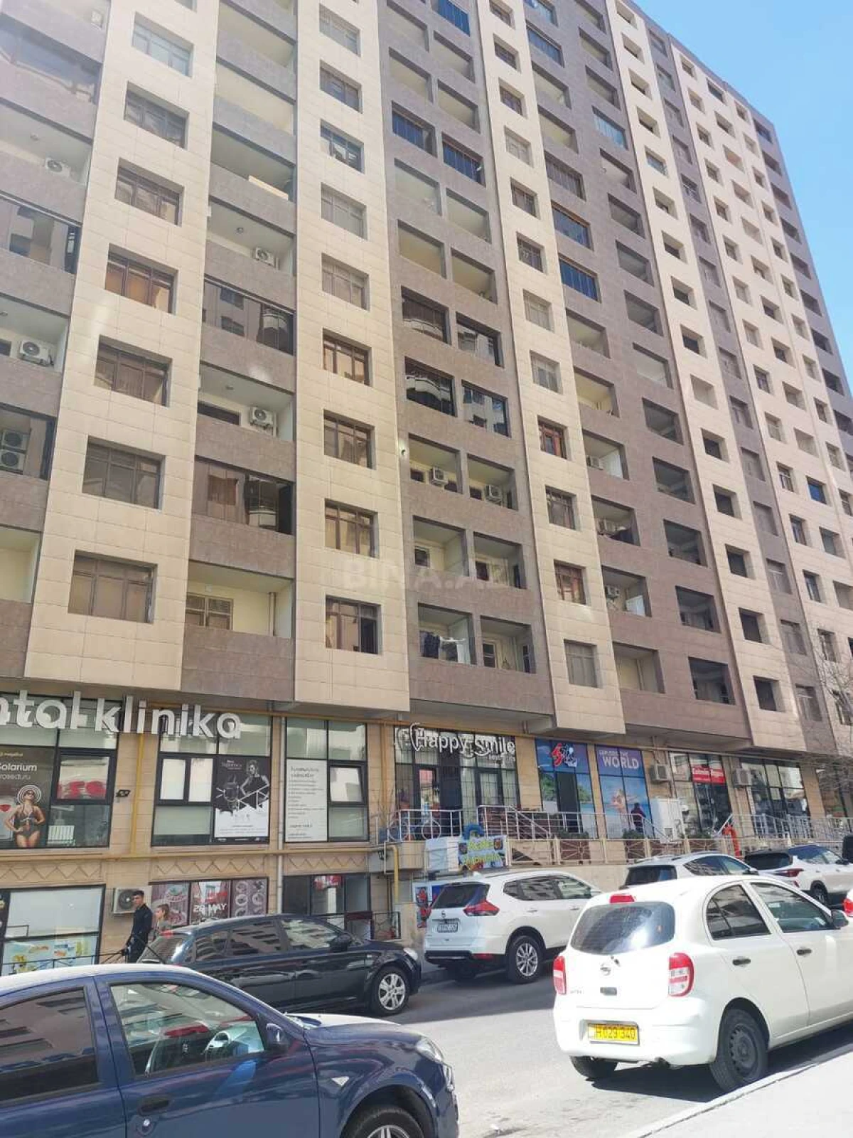 Satılır 4 otaqlı mənzil 160 m²