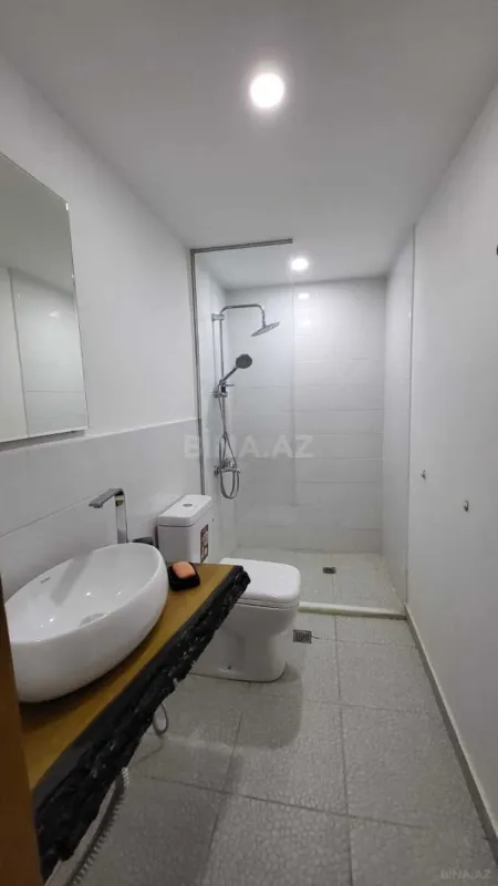 Kirayə verilir obyekt 220 m²