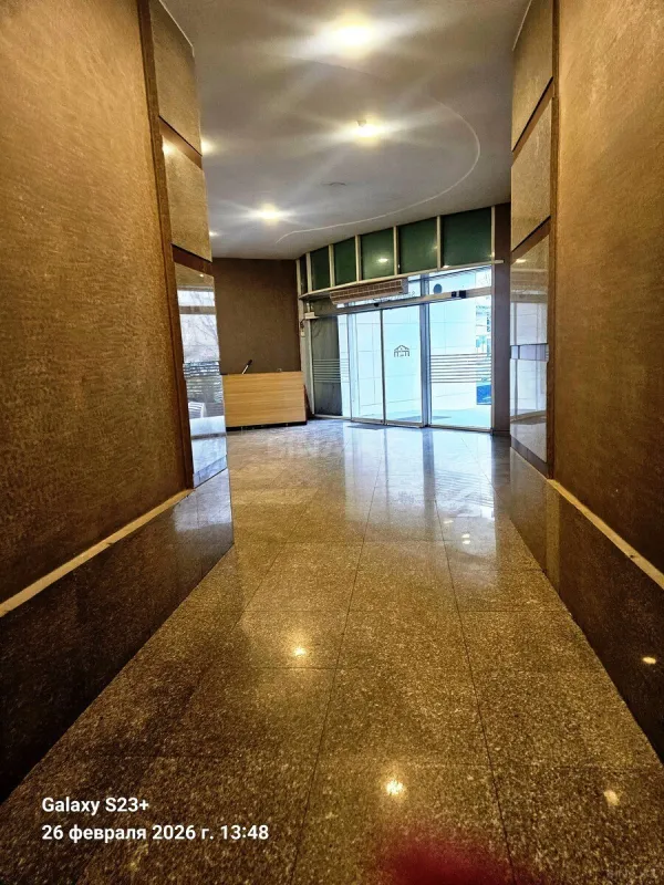 Satılır 4 otaqlı mənzil 234 m²