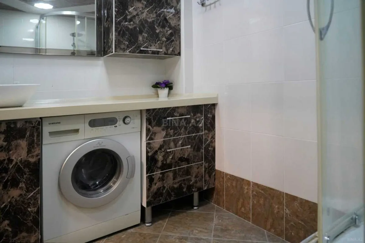 Kirayə verilir 2 otaqlı mənzil 65 m²