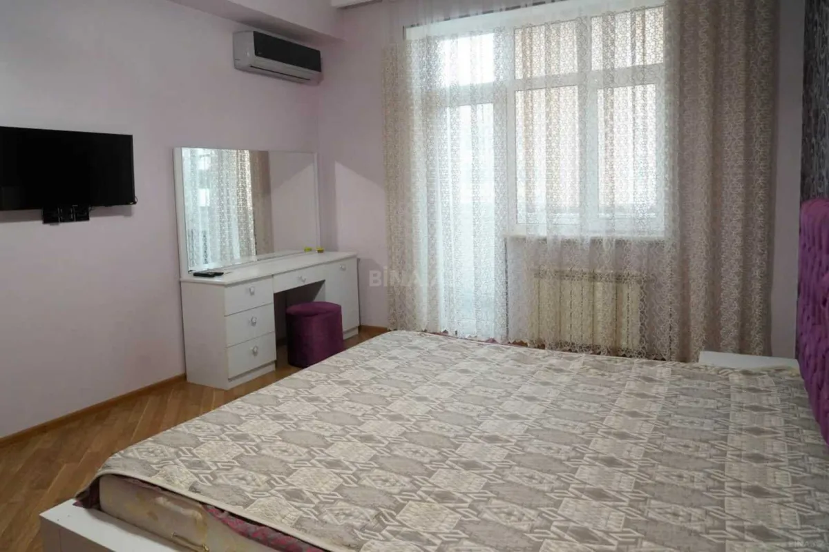 Kirayə verilir 2 otaqlı mənzil 65 m²