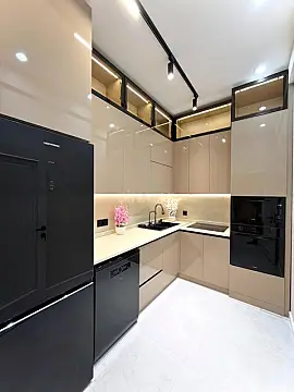 Kirayə verilir 2 otaqlı mənzil 77 m²