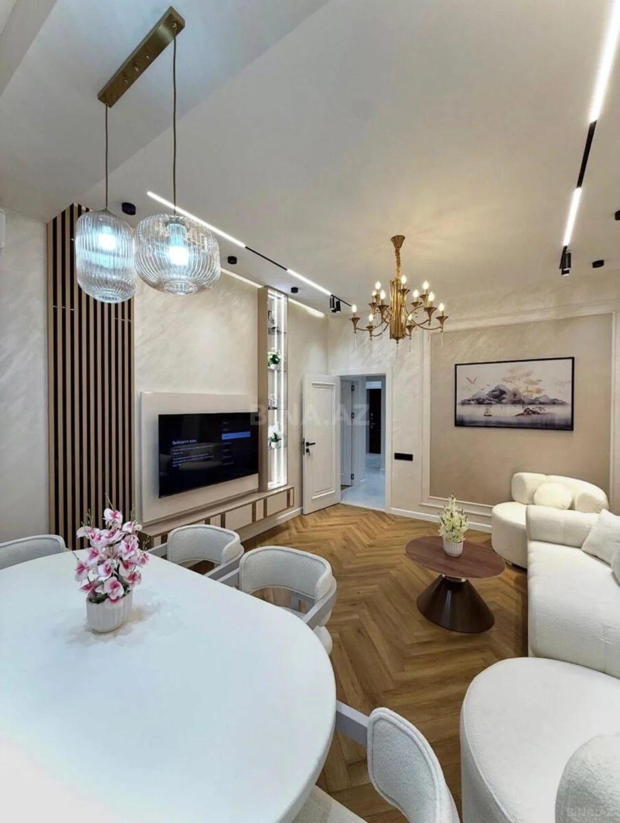 Kirayə verilir 2 otaqlı mənzil 77 m²