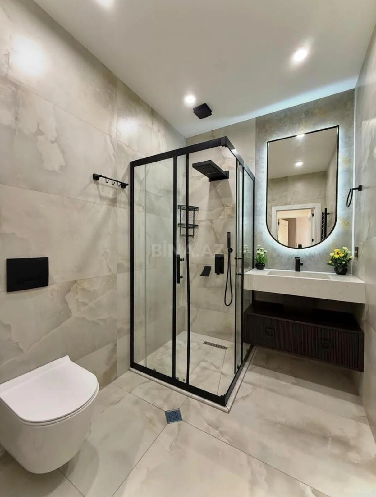 Kirayə verilir 2 otaqlı mənzil 77 m²