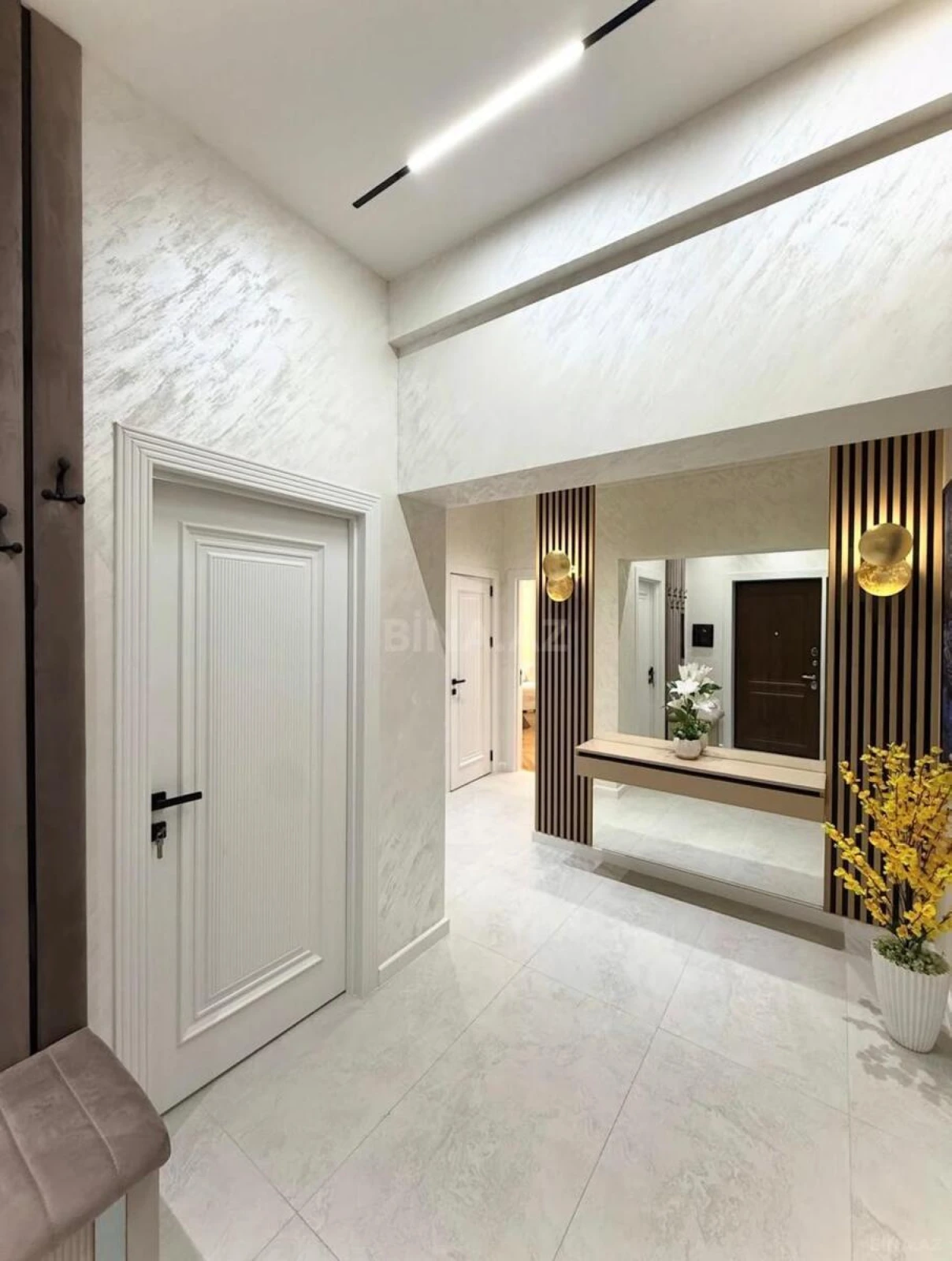 Kirayə verilir 2 otaqlı mənzil 77 m²