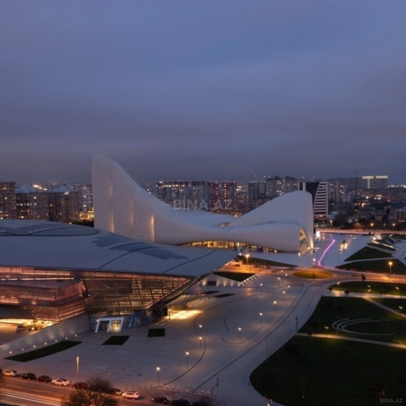 Satılır 3 otaqlı mənzil 103 m²