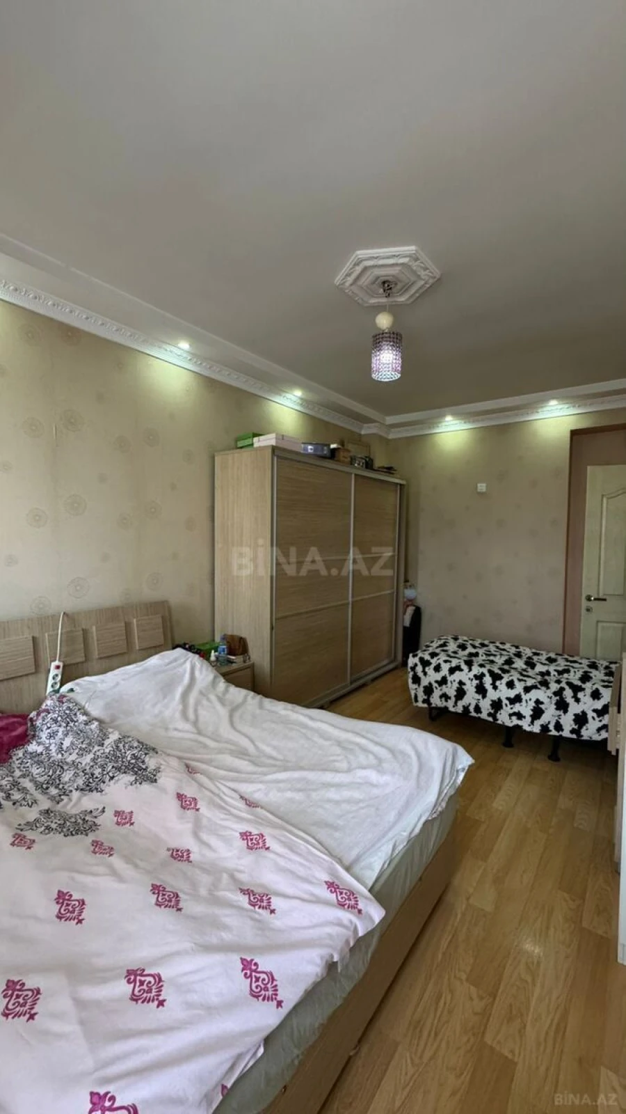 Satılır 3 otaqlı mənzil 103 m²