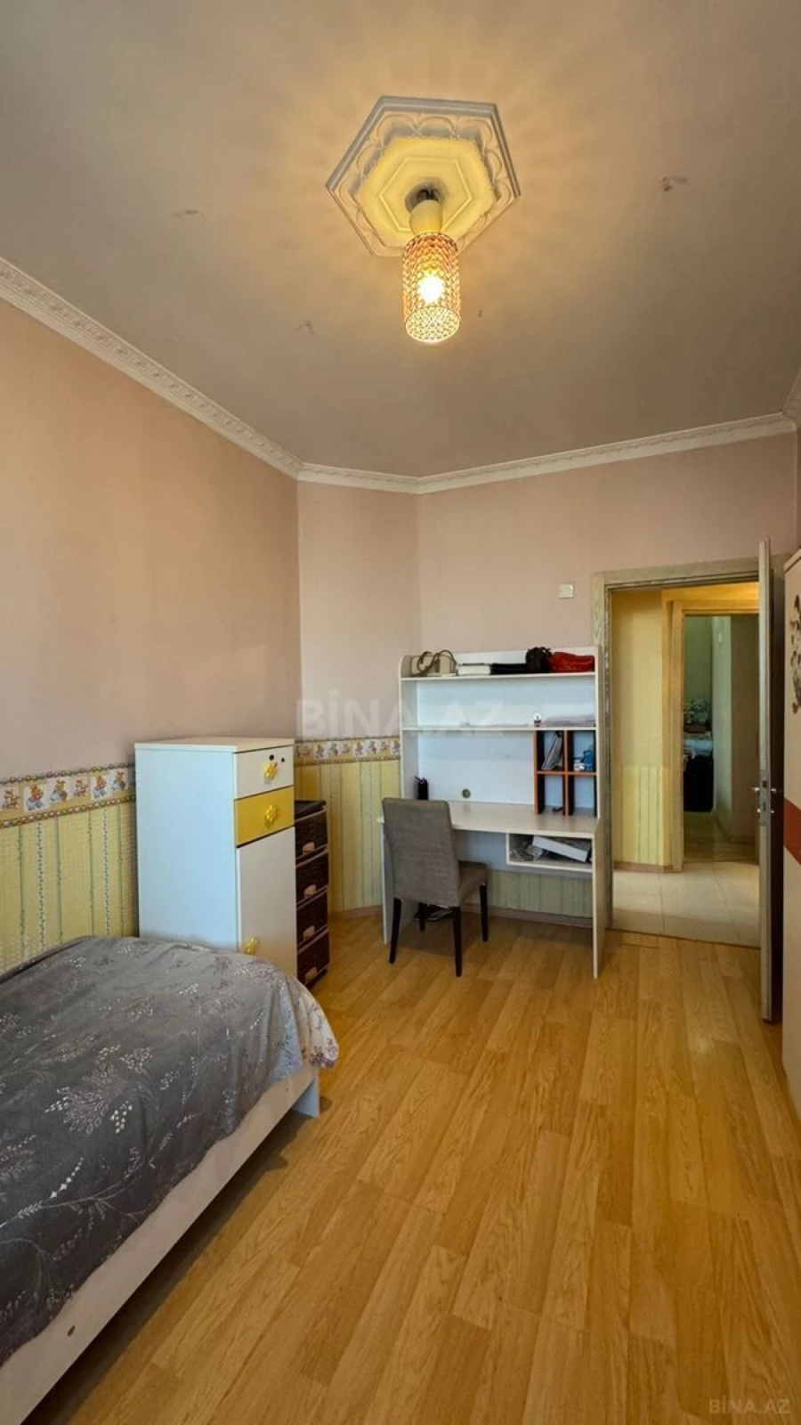 Satılır 3 otaqlı mənzil 103 m²