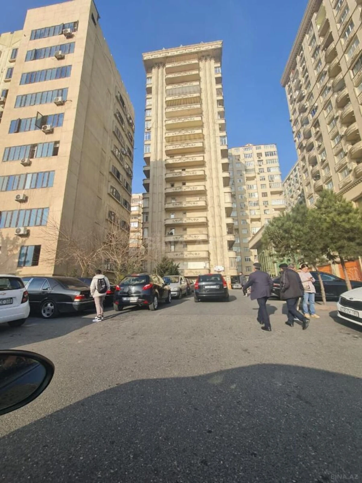 Satılır 3 otaqlı mənzil 103 m²