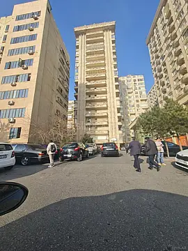 Satılır 3 otaqlı mənzil 103 m²