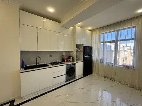 Kirayə verilir 3 otaqlı mənzil 100 m² — Bakı, Bakıxanov 3 otaq 100.00 m²