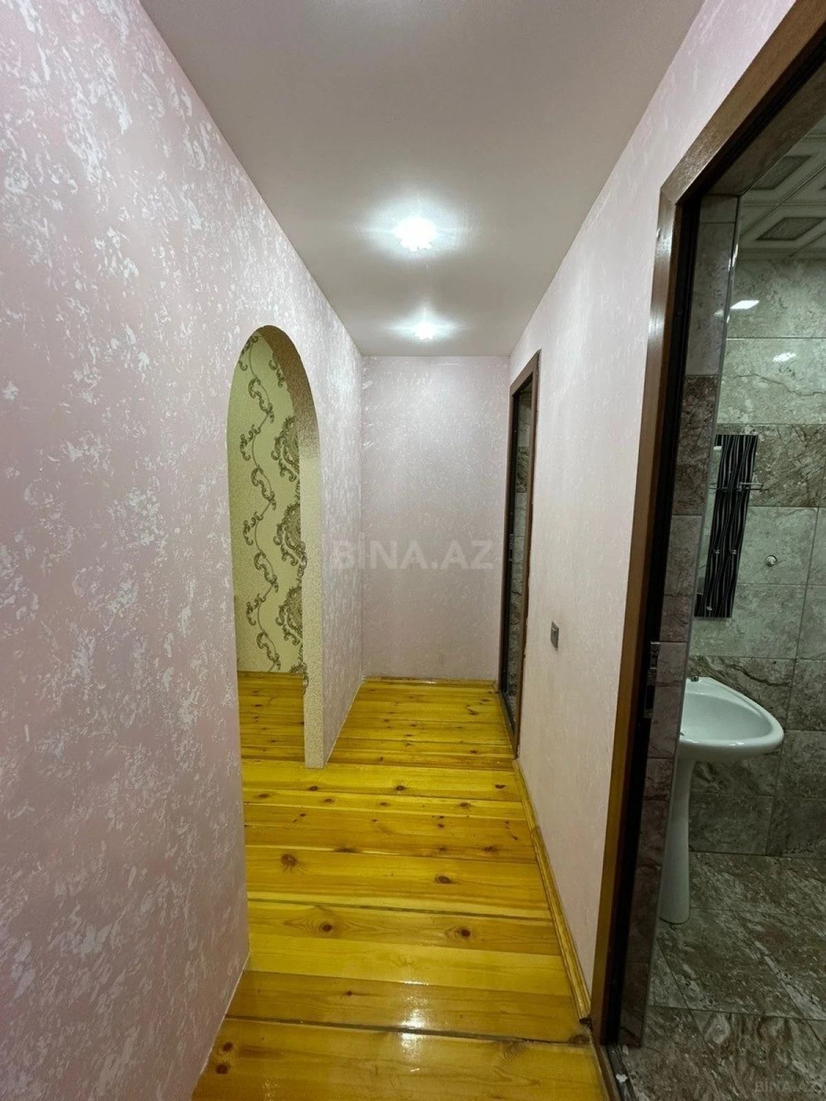 Satılır 3 otaqlı mənzil 110 m²