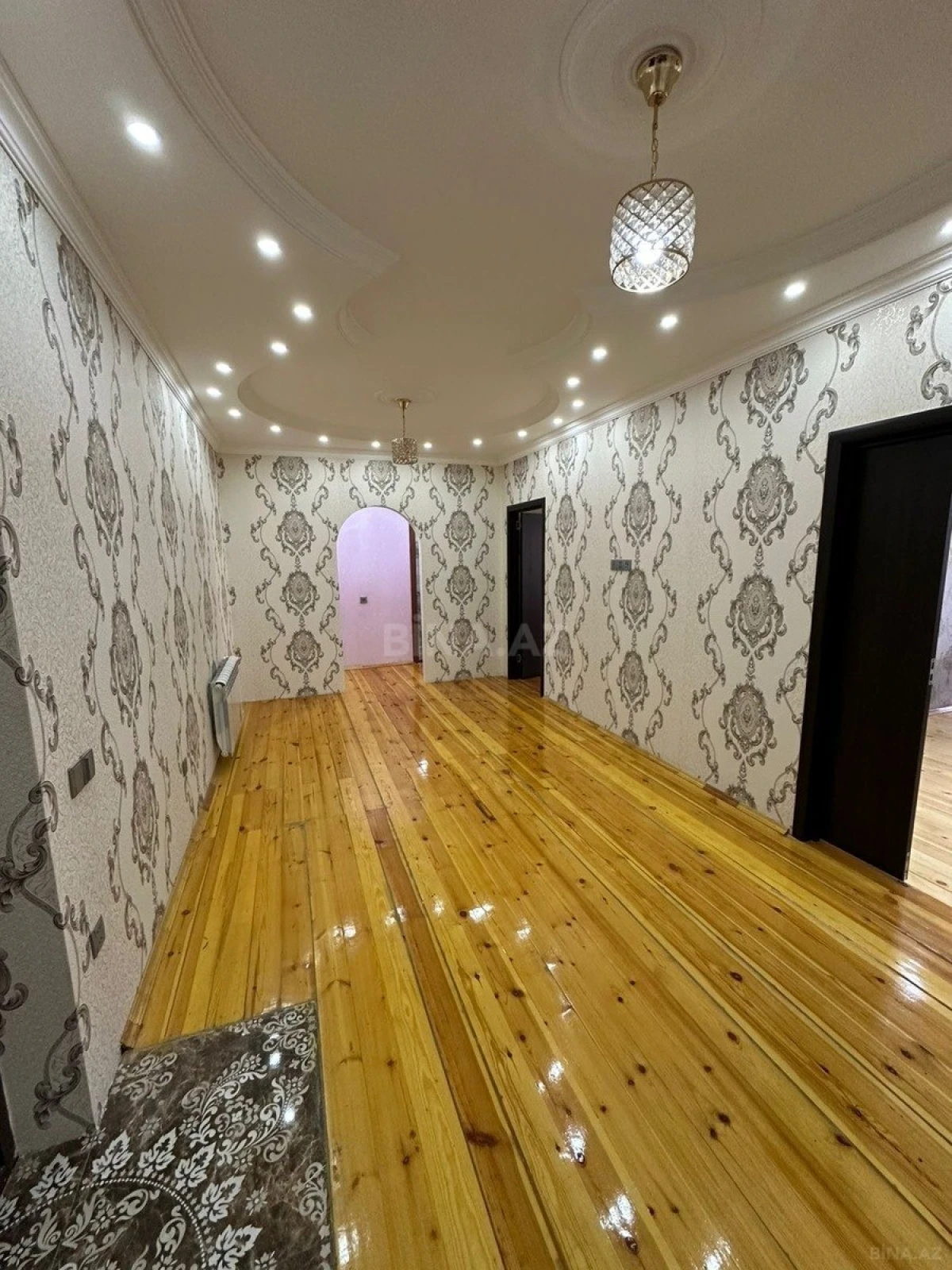 Satılır 3 otaqlı mənzil 110 m²