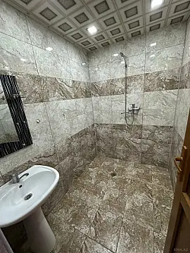 Satılır 3 otaqlı mənzil 110 m²