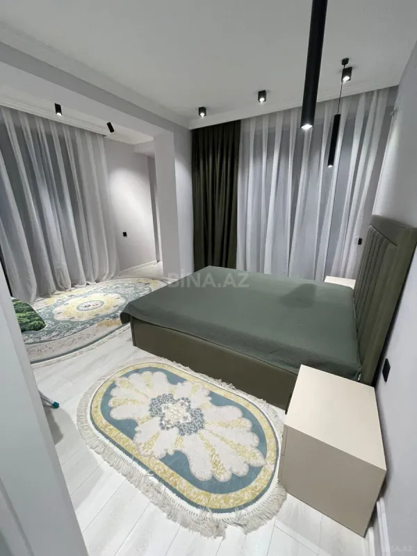 Kirayə verilir 3 otaqlı mənzil 118 m²
