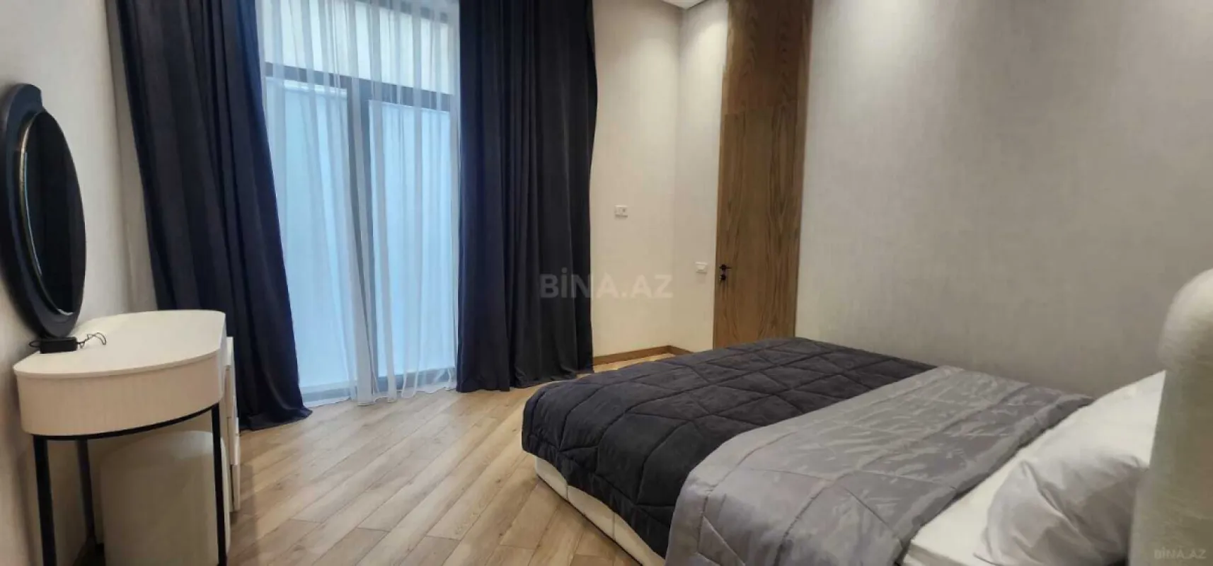 Satılır 5 otaqlı həyət evi 290 m²