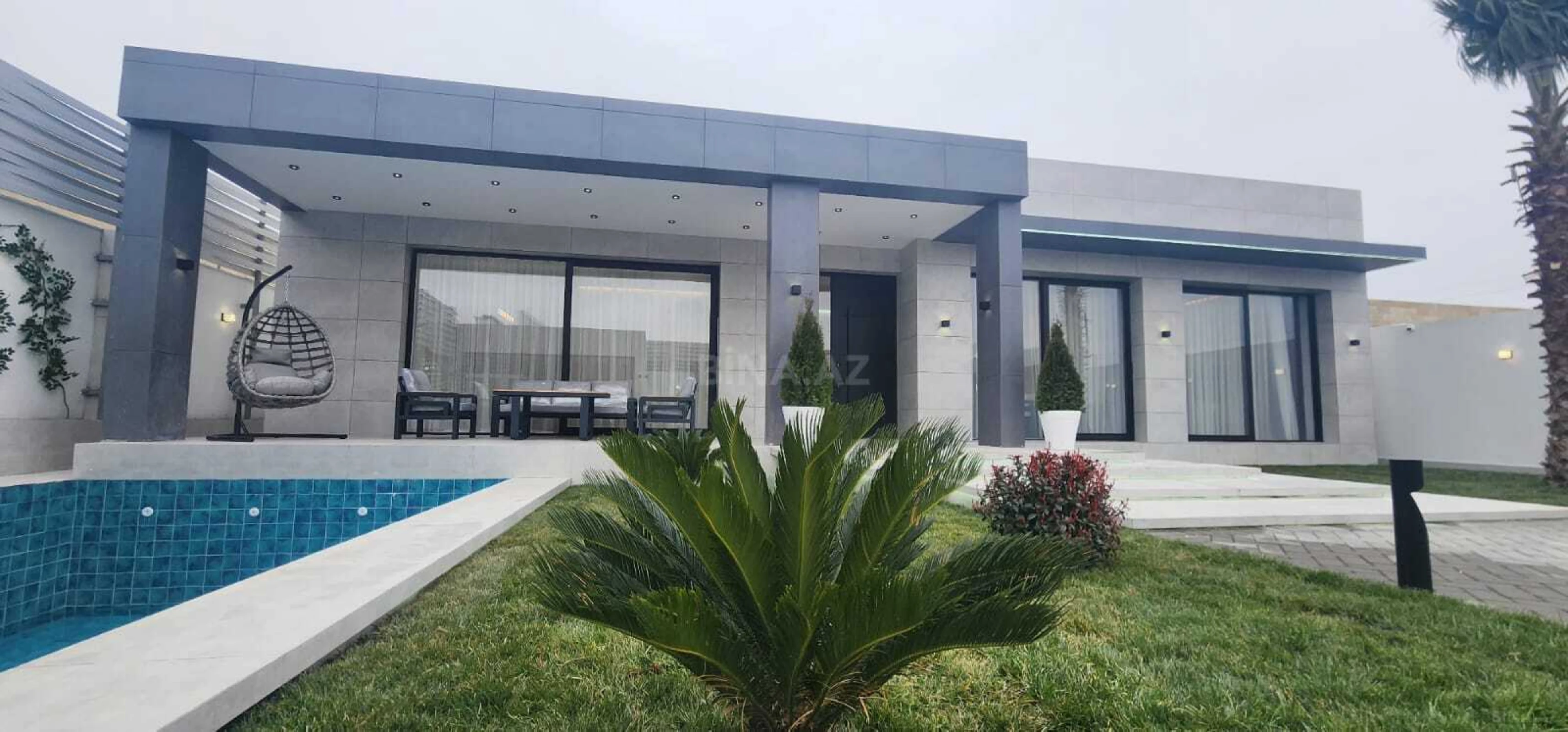 Satılır 5 otaqlı həyət evi 290 m²