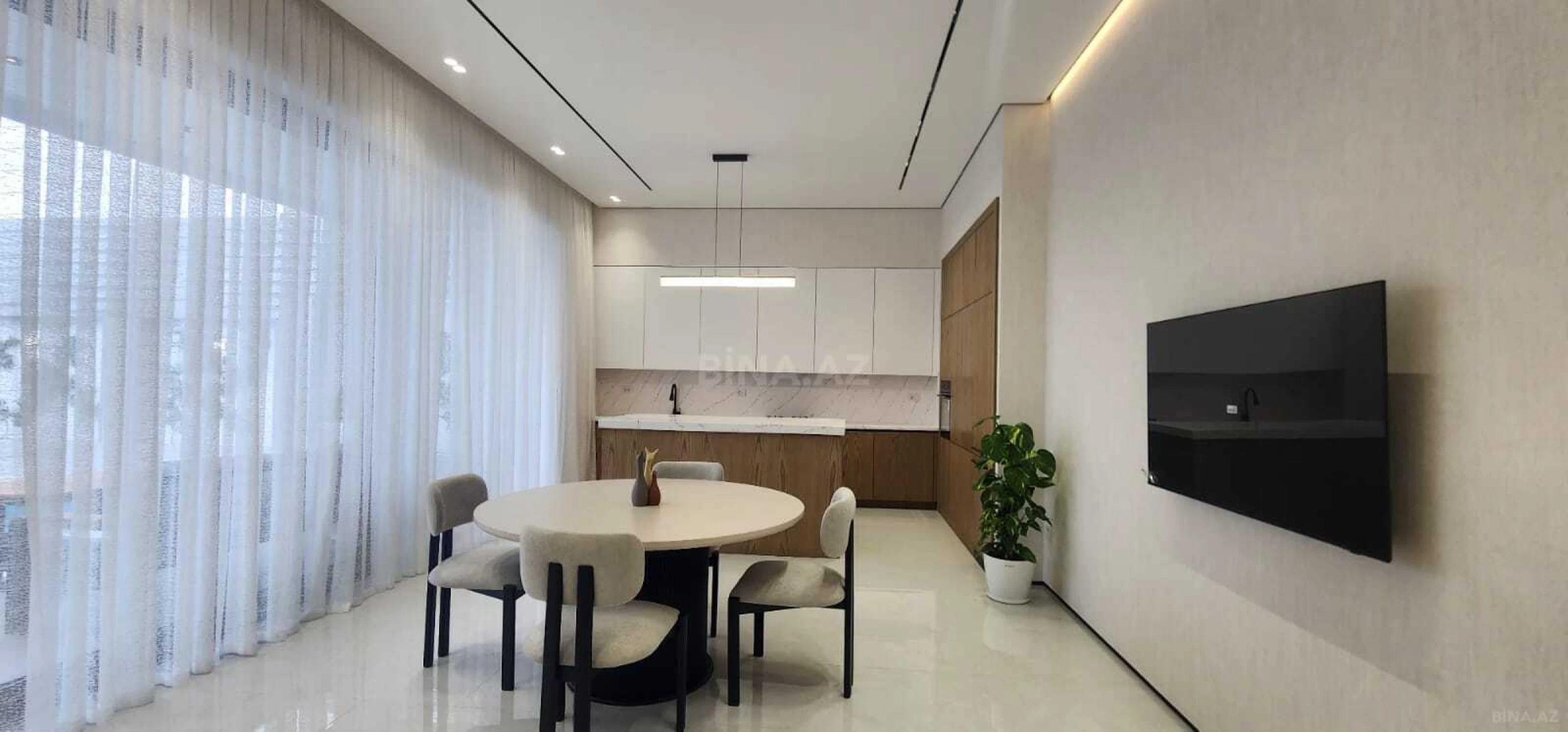 Satılır 5 otaqlı həyət evi 290 m²