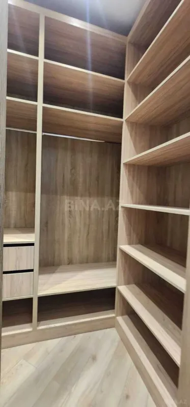 Satılır 5 otaqlı həyət evi 290 m²