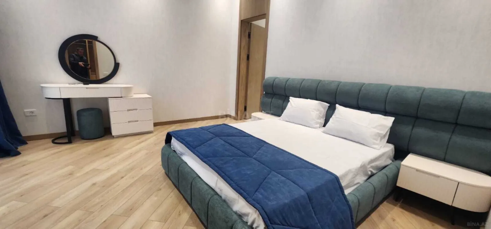 Satılır 5 otaqlı həyət evi 290 m²