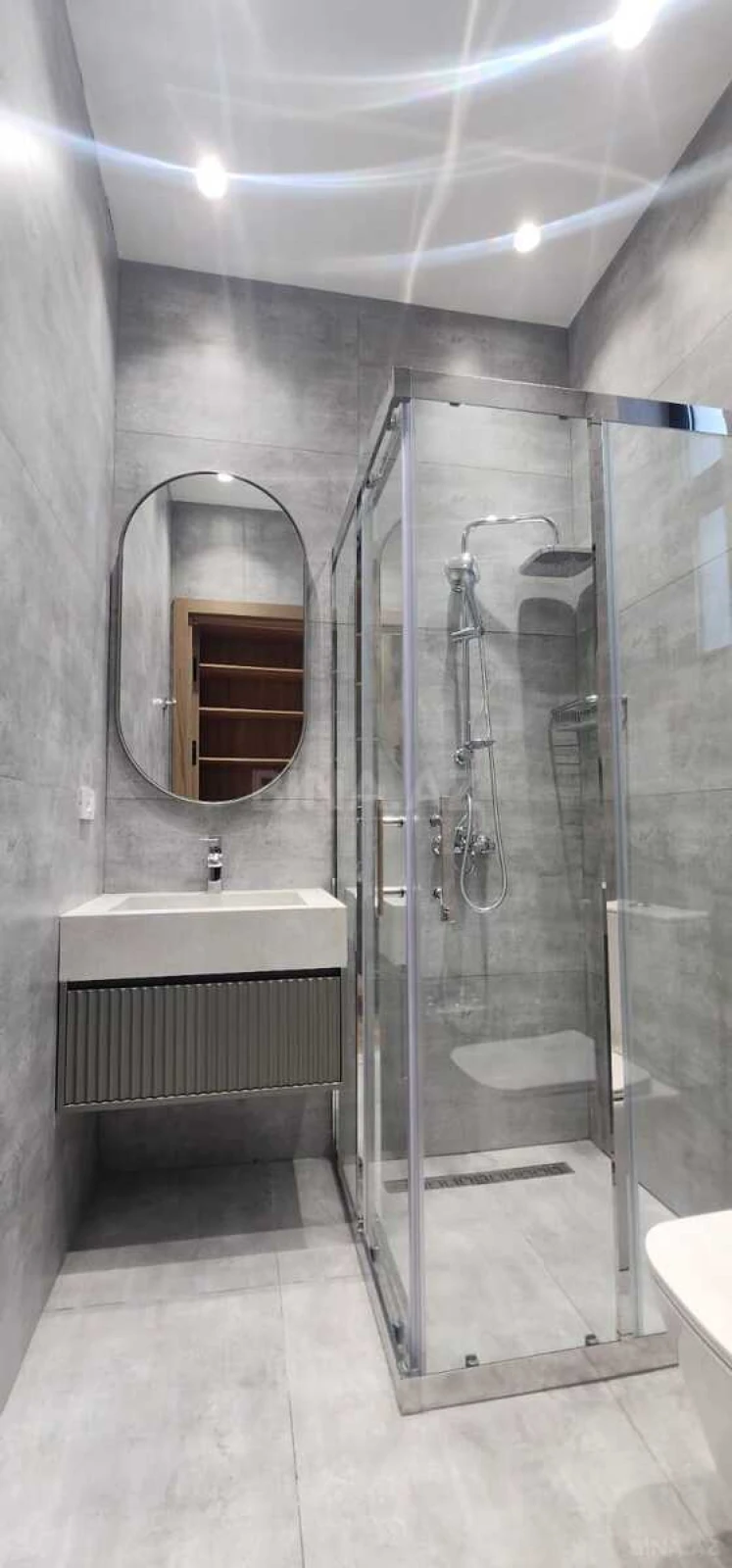 Satılır 5 otaqlı həyət evi 290 m²