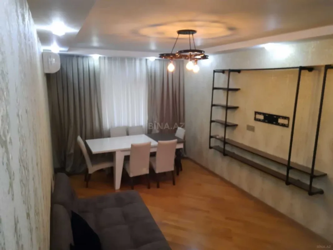 Satılır 3 otaqlı mənzil 140 m²